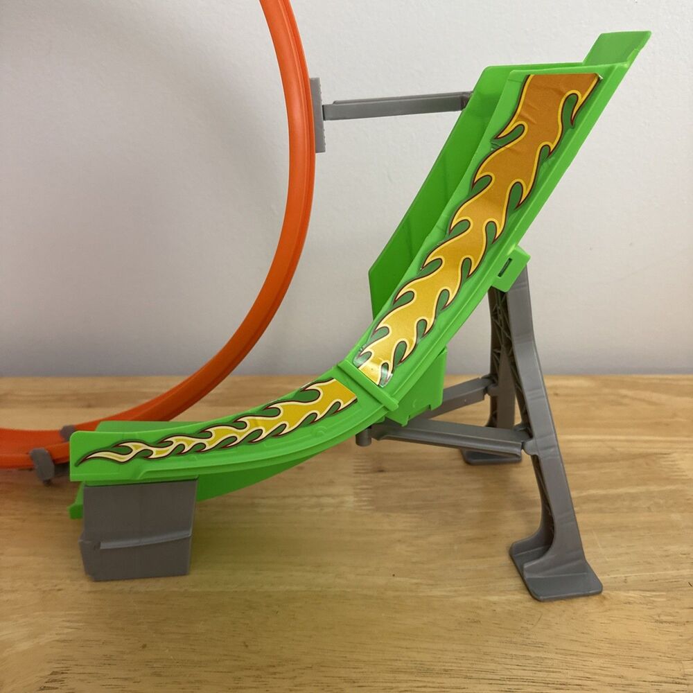 Hot Wheels Power Shift Raceway Track Set - Incomplete Set Or Replacement Parts - Picture 2 of 8